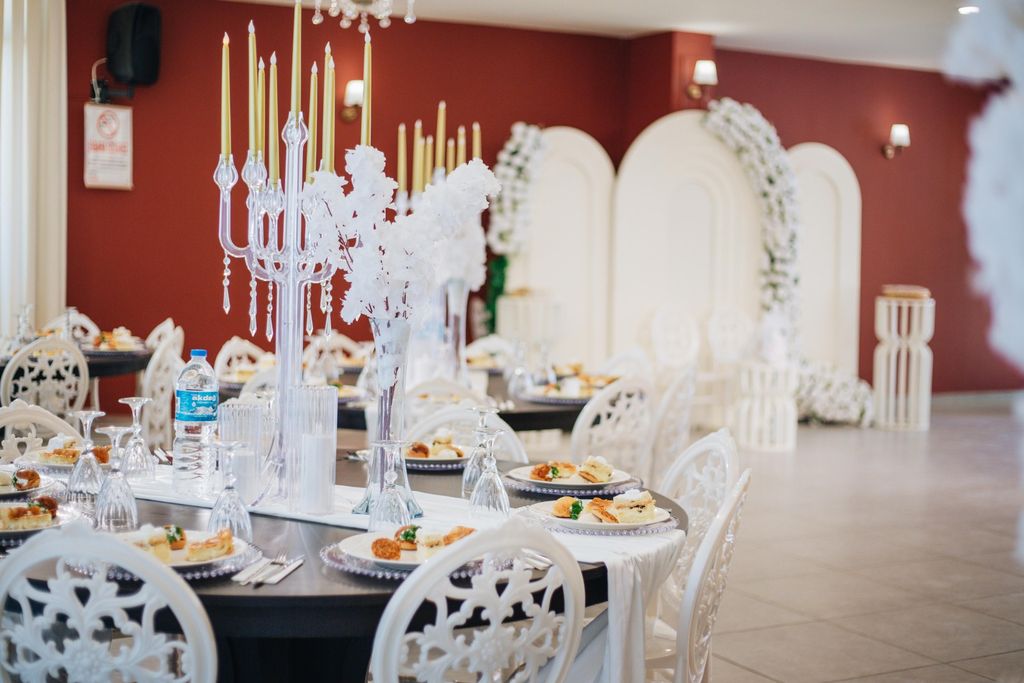 Helen Event House