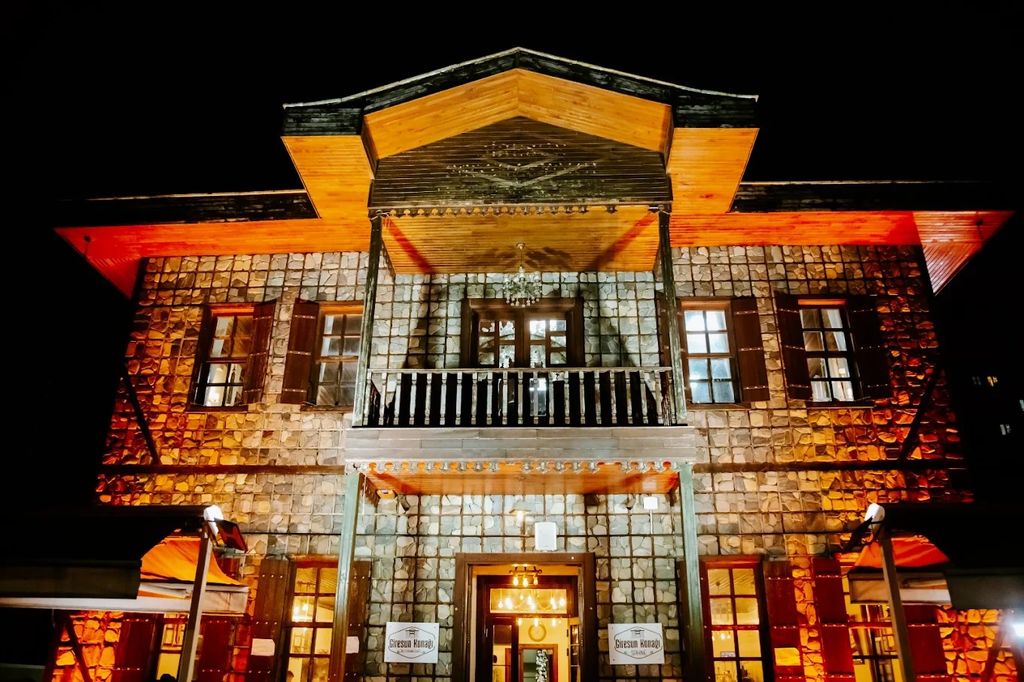 Konak Davet Fındık Bahçesi