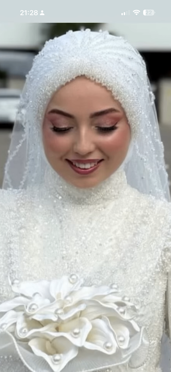 Lavinya Hair Makeup Studıo