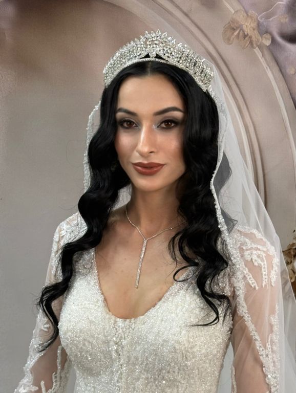 Lavinya Hair Makeup Studıo