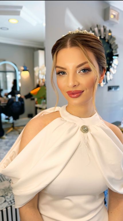 Durana Beauty - 2592022