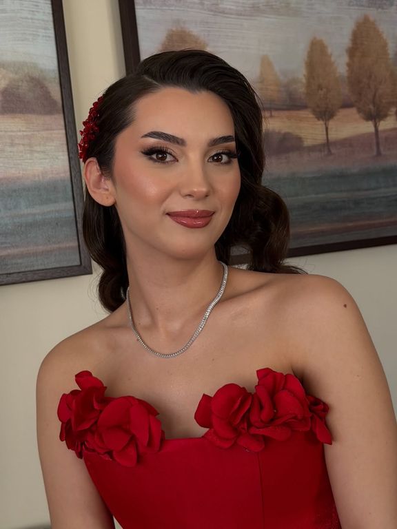 Tubayla Makeup