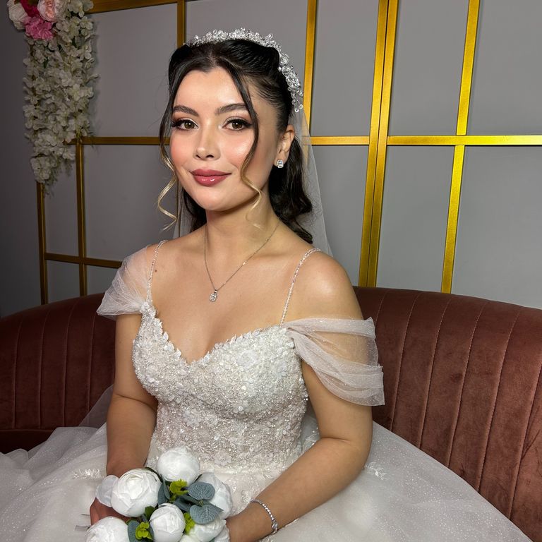 Neziha Kaya Make up - 2588132