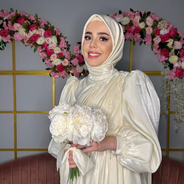 Neziha Kaya Make up - 2588097