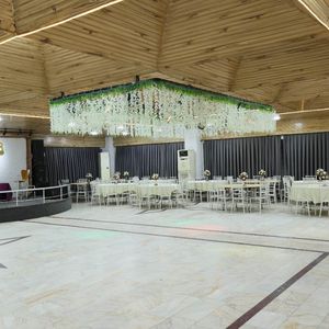 Salon 33