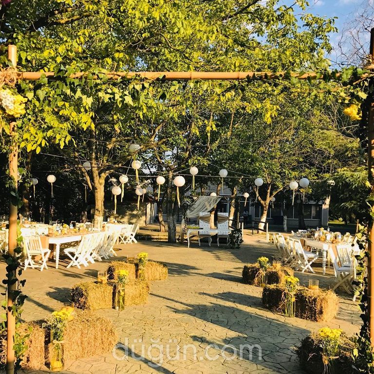 Nehirland Country Club