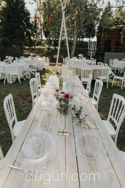 Nehir Kır Düğün Bahçesi