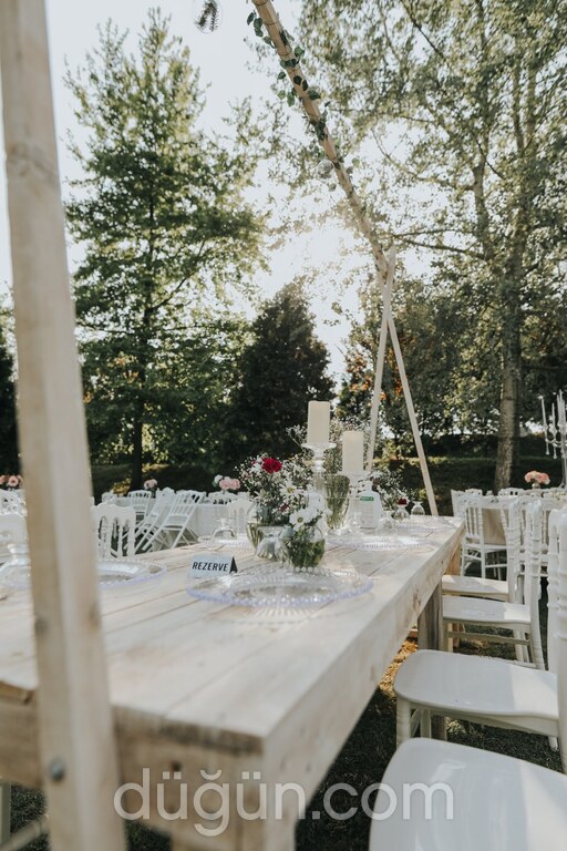 Nehir Kır Düğün Bahçesi
