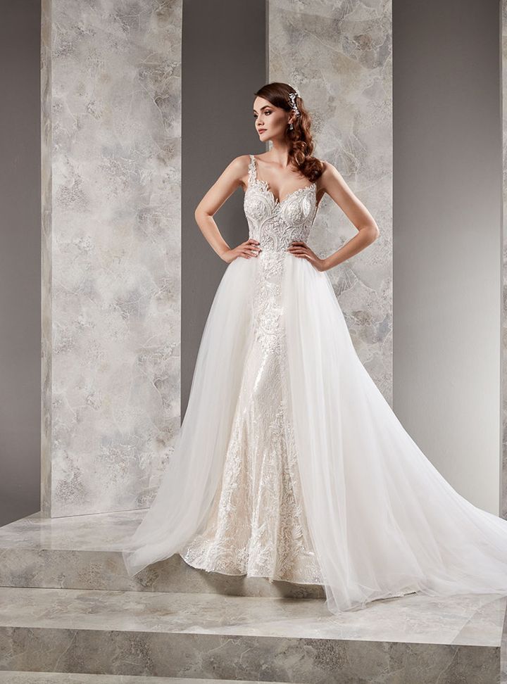 YSG 149 Balık Kesim Sırt Dekolteli V Yaka Gelinlik