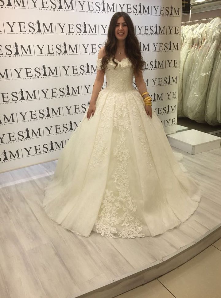 YSG 196 Prenses Kesim Düşük Omuz Romantik Gelinlik