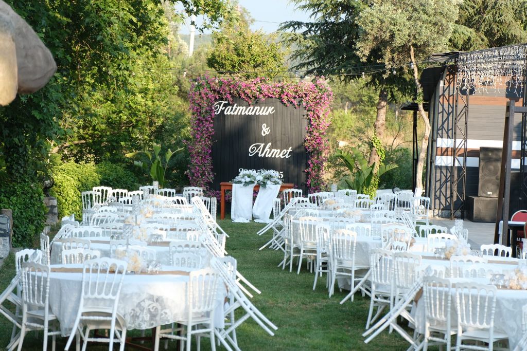 Havuzbaşı Erol'un Yeri