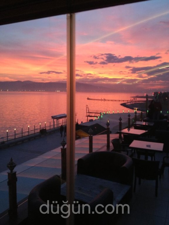 Teras Cafe Restaurant