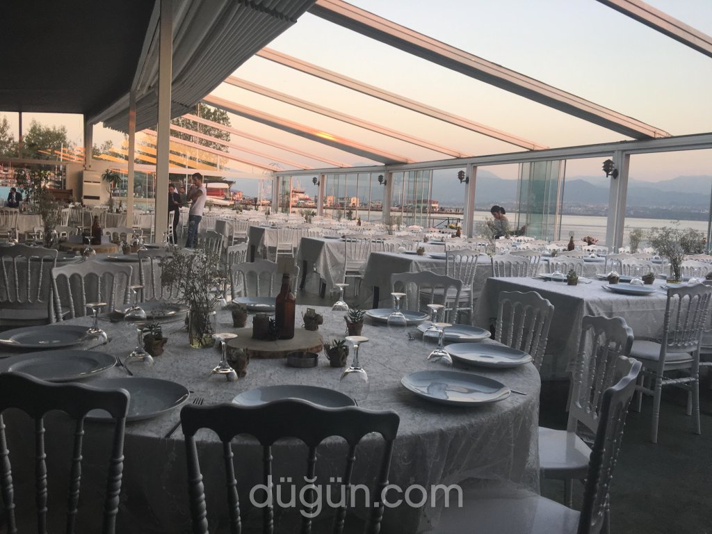 İzmit Yelken Kulübü