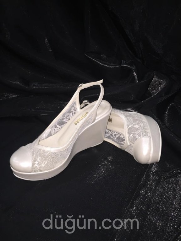 Gülen Gelinlik Sarayı