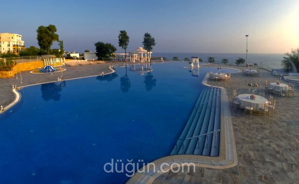 Jasmine Court Hotel & Casino