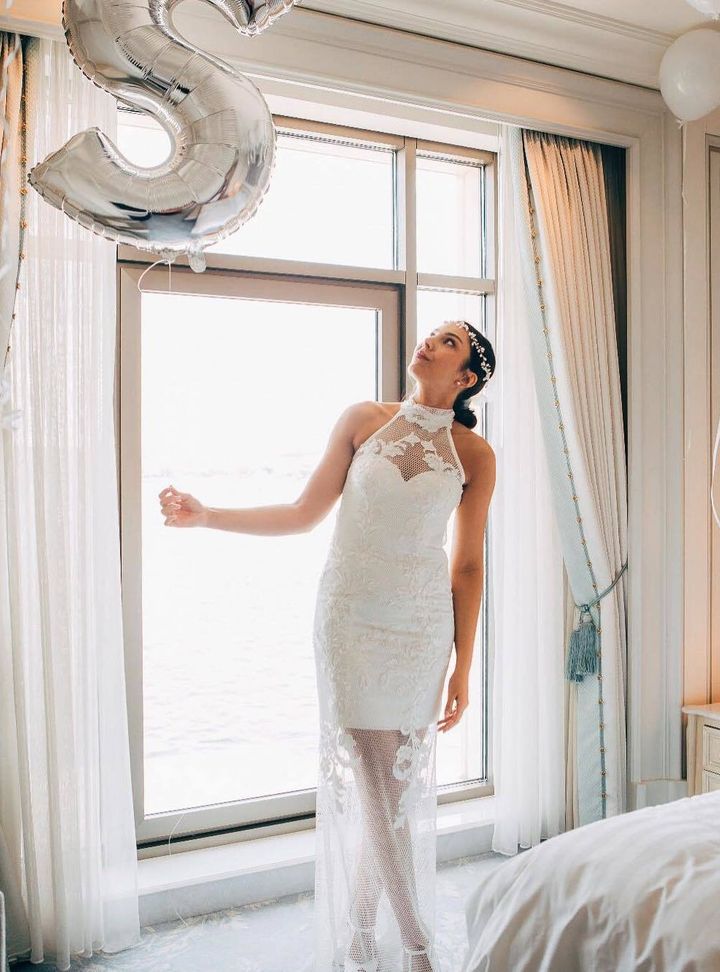 Şebnem Sönmez 6 Halter Yaka Modern Düz Kesim Gelinlik