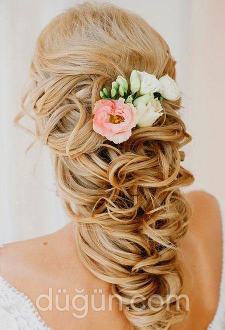 Açık Gelin Saçı Modeli