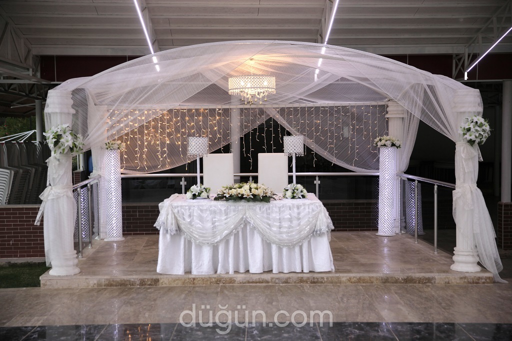 Narlıbahçe Kır Düğün Tesisleri