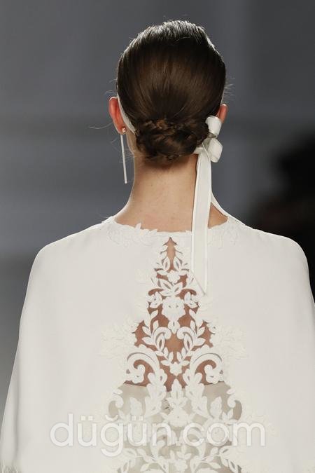 Kurdeleli Gelin Saçı Topuz Modeli