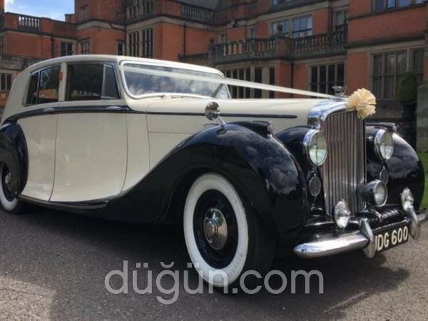 Siyah Beyaz Gelin Arabası