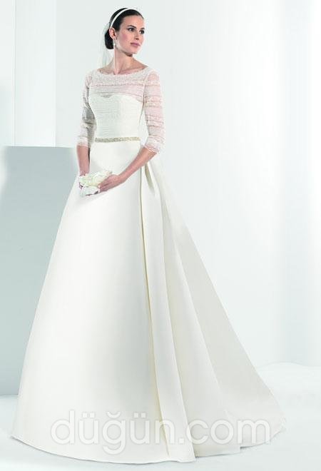 Kayık Yaka Gelinlik