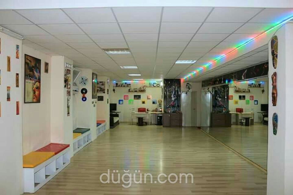 Burn Latin Dans Okulu