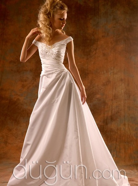 Kayık Yaka Gelinlik