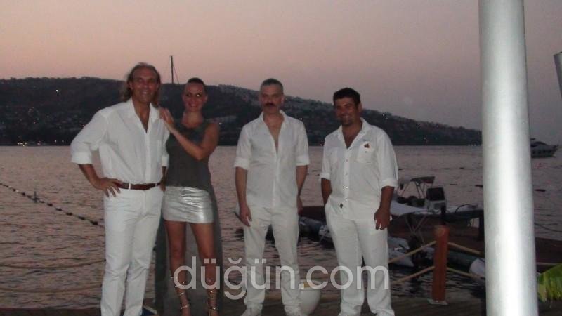 Nurzat & Esra Orkestrası