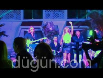 Nurzat & Esra Orkestrası