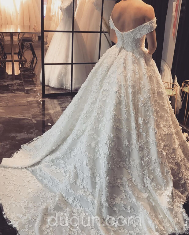White House Moda Evi Gelinlik İstanbul