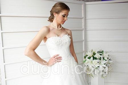 Straplez Gelinlik Modeli