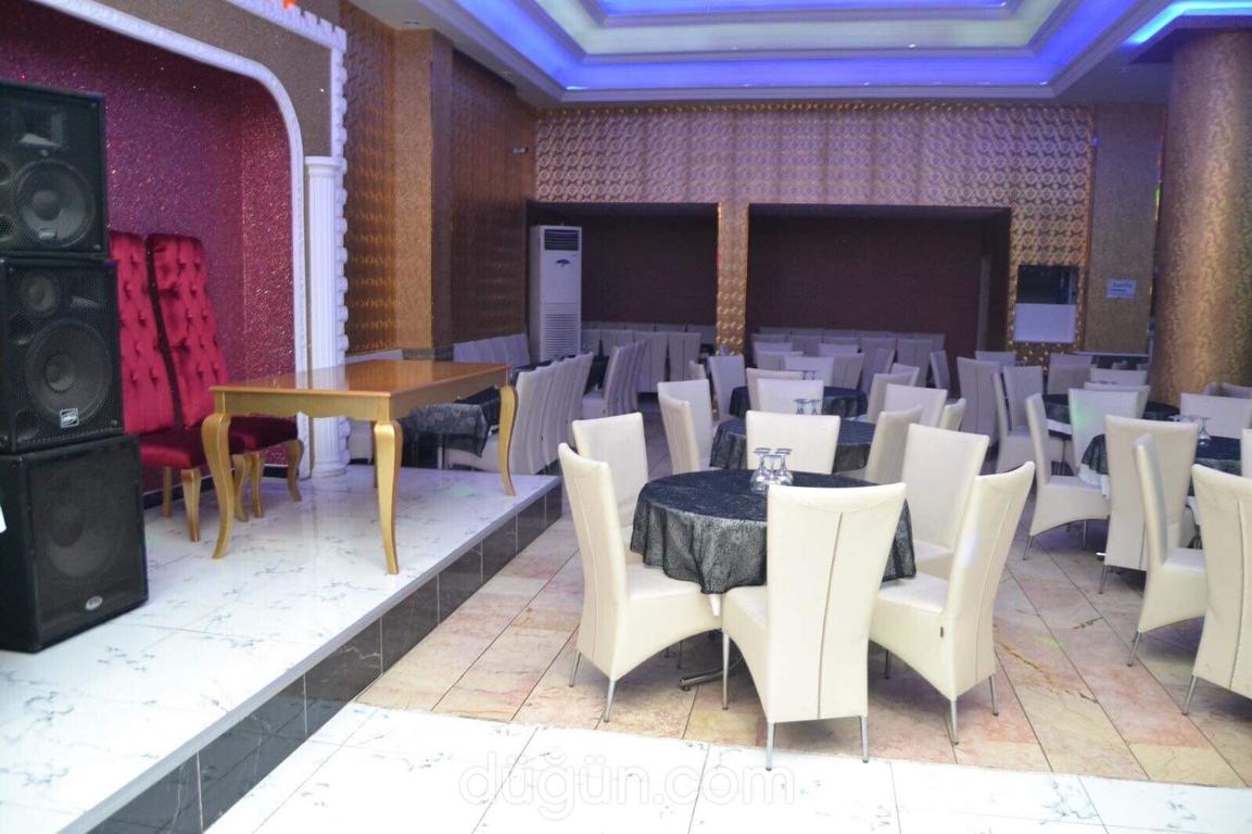 Özgümüşlüoğlu Düğün Salonu