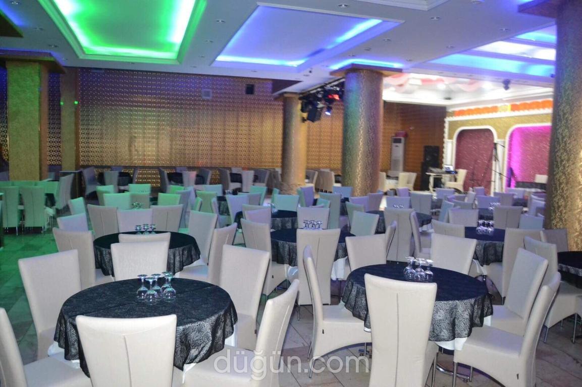 Özgümüşlüoğlu Düğün Salonu