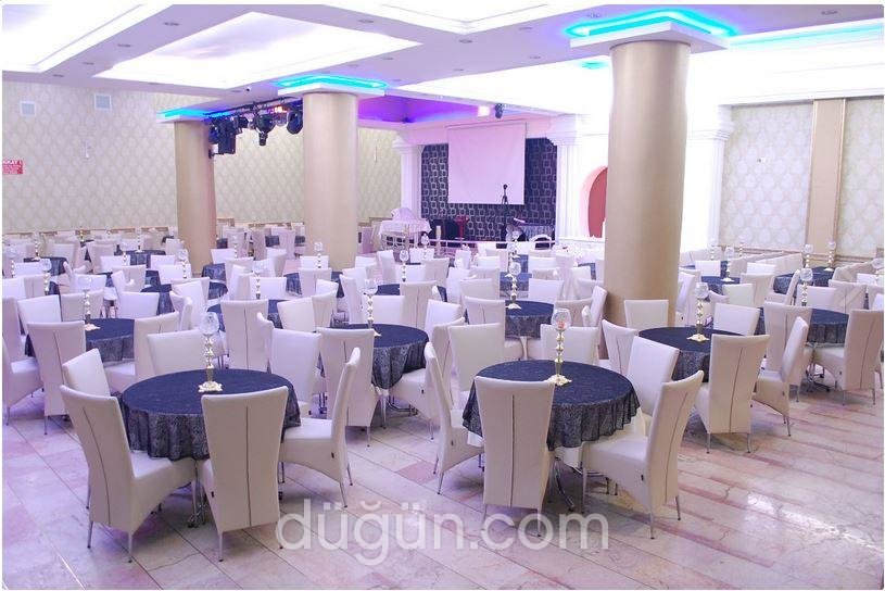 Özgümüşlüoğlu Düğün Salonu