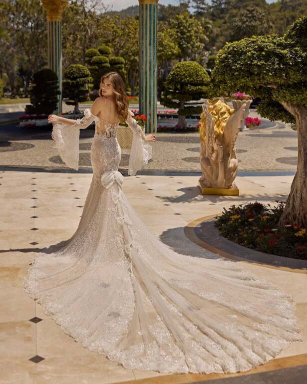 Madam Burcu Couture
