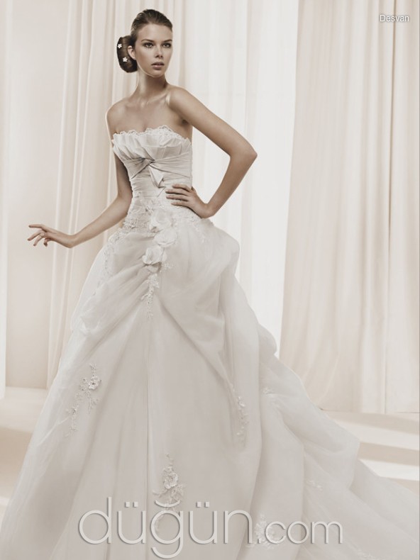 Fırfırlı Gelinlik