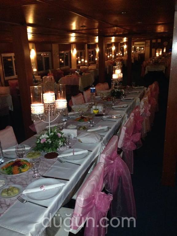 Efes Gemi Restaurant