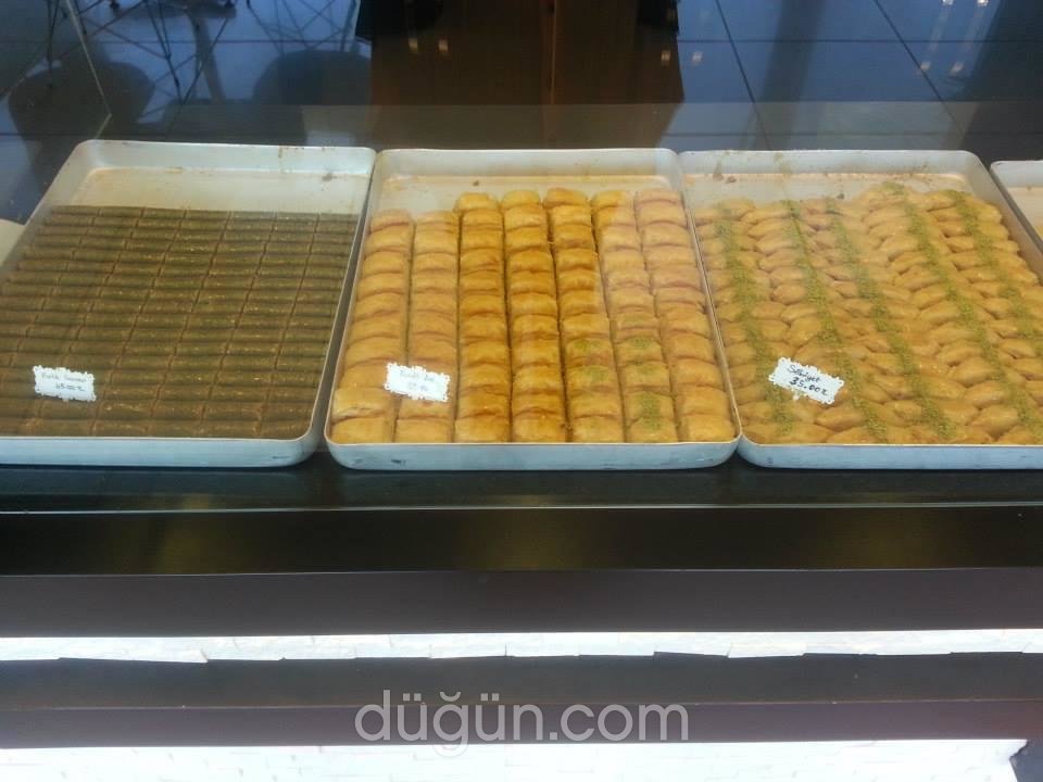 Bahar Sultan Düğün Pastası Edirne