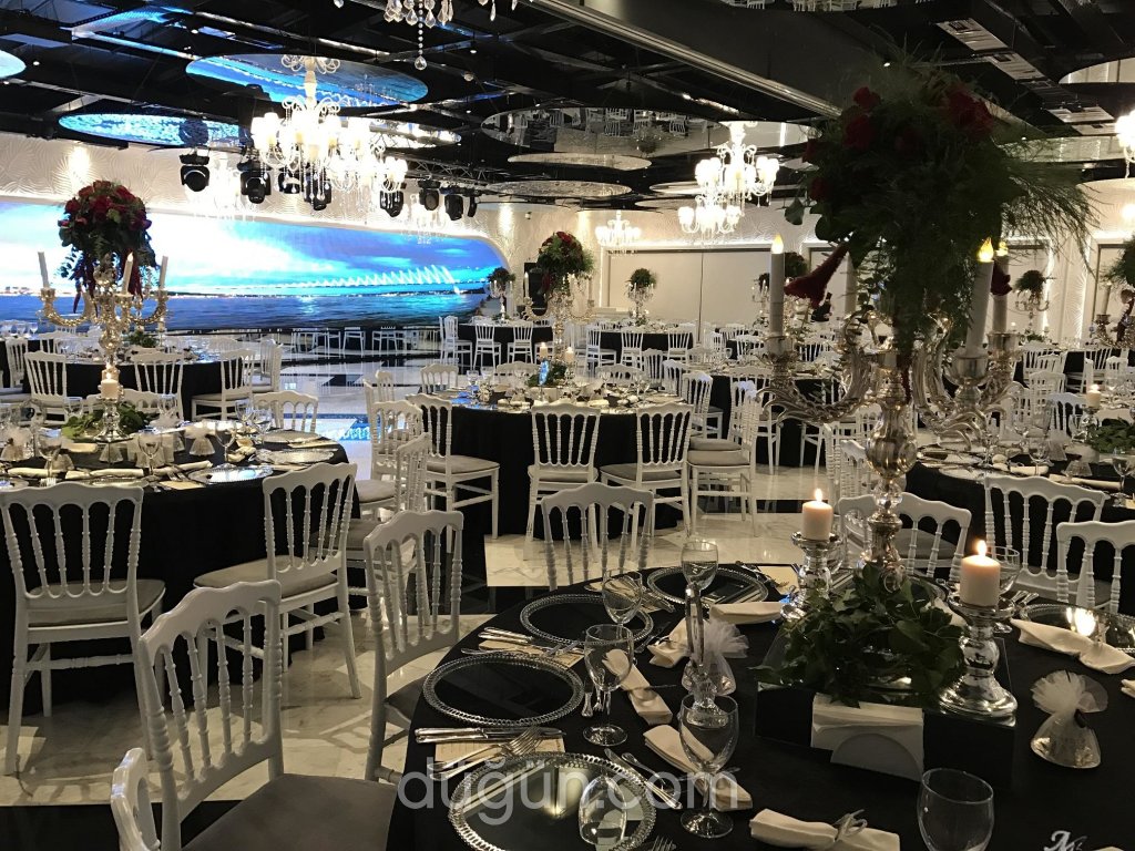 Siyah Beyaz Otel Düğün Teması