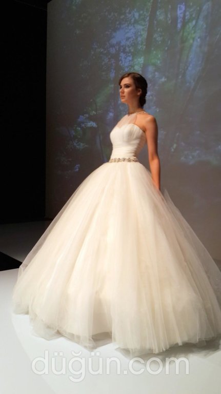 Büşra Gelinlik & Abiye