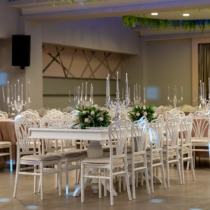 Salon 16