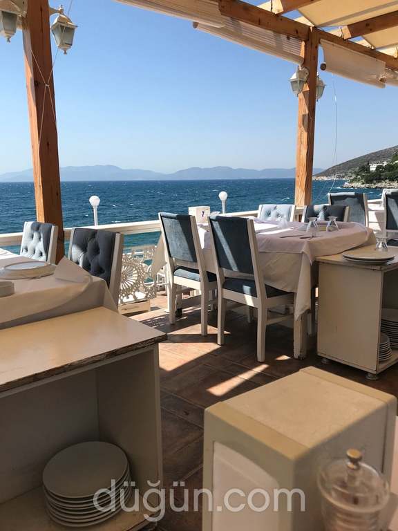 Tarihi Çınar Balık Restaurant