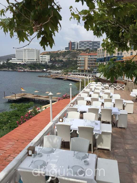 Tarihi Çınar Balık Restaurant