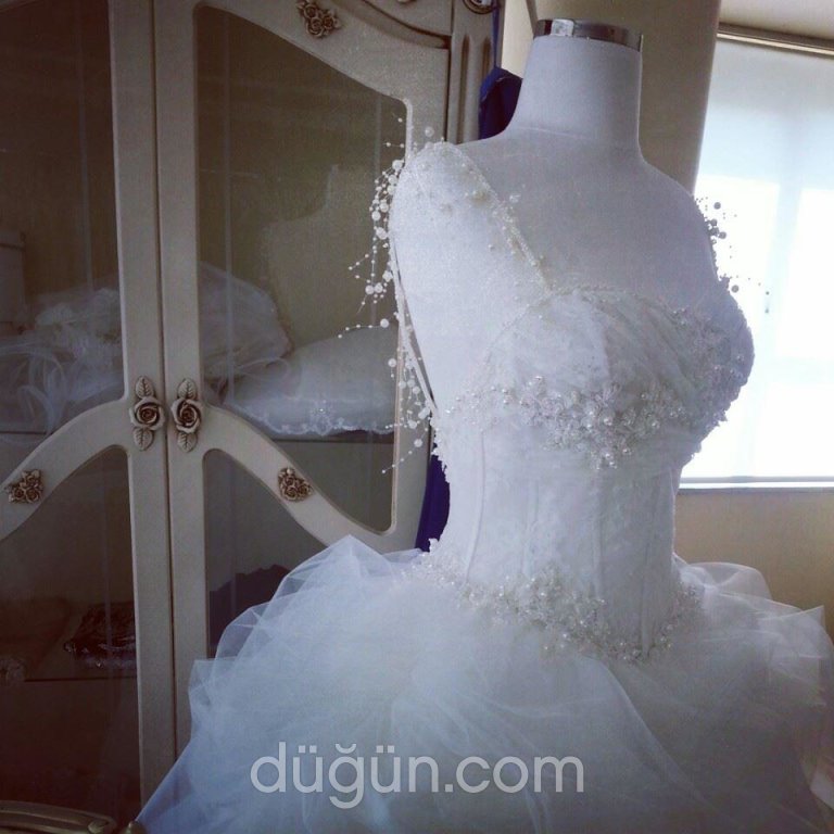 Gülşen Uz Gelinlik