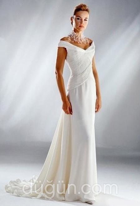 Düşük Omuzlu Gelinlik