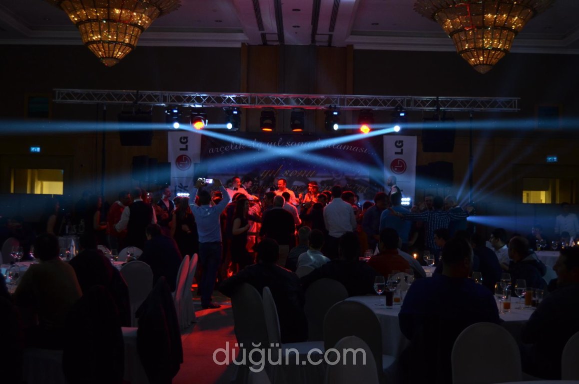 Zafer Ulusoy ve Yeditepe Orkestrası