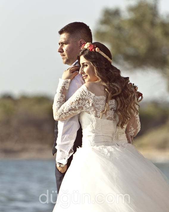 Stüdyo Anıt Menemen