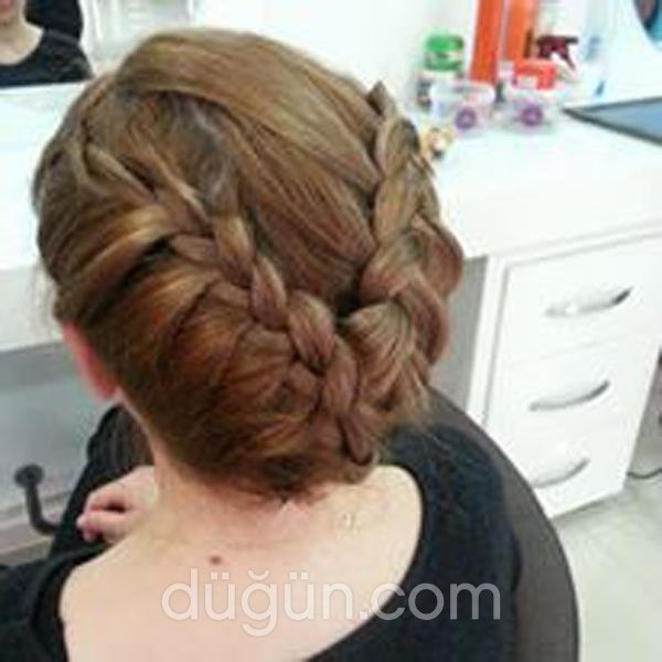 Rapunzel Wedding Studio