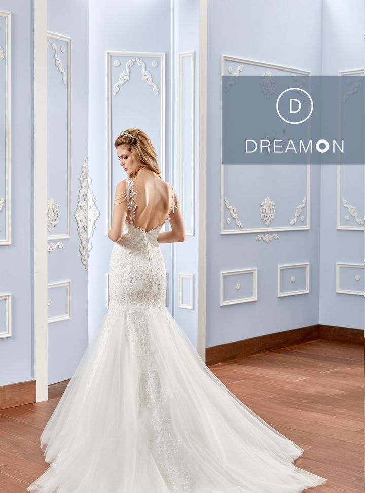 Lost in Love Santorini 