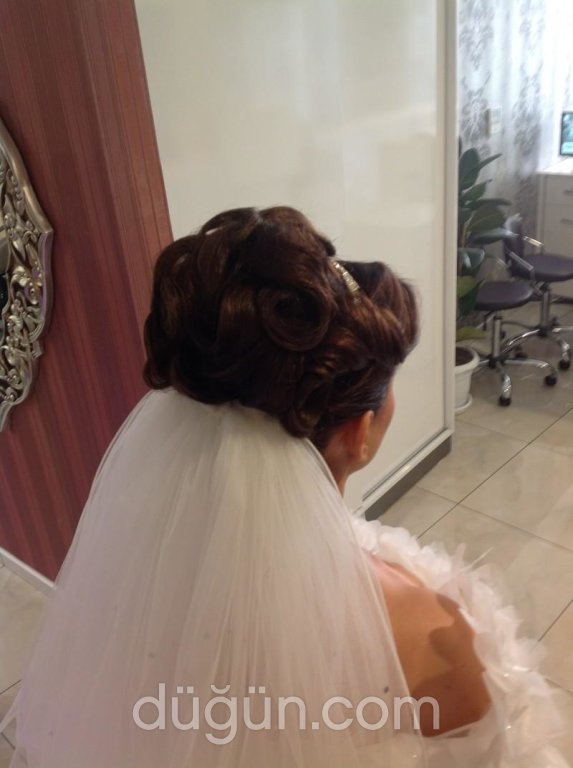 Binnaz Güler Saç Tasarım